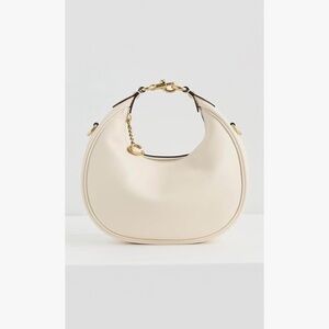 Coach Jonie 22, Chalk